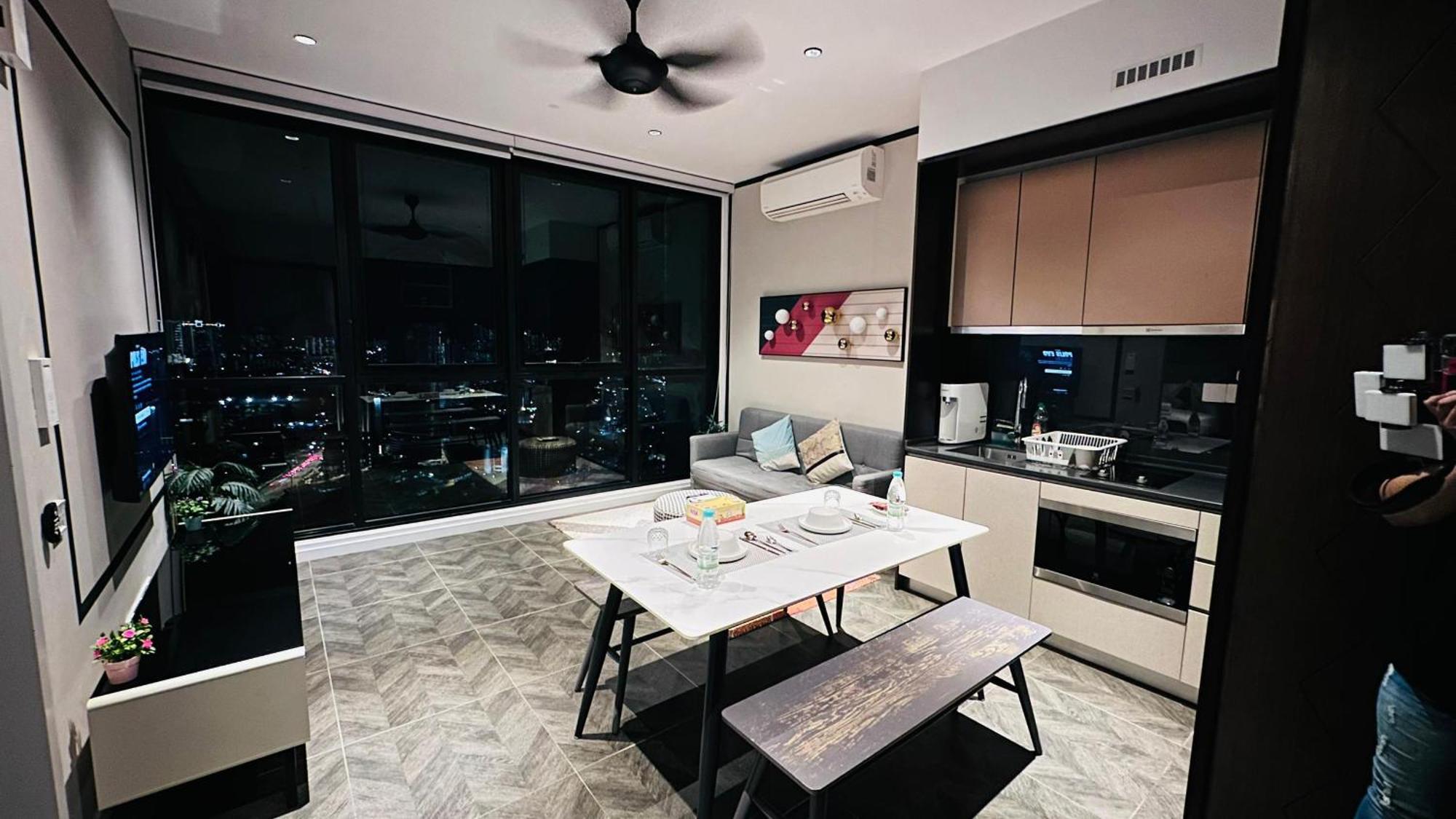 Scarletz Suites Klcc By Luxe Suites Kuala Lumpur Room photo